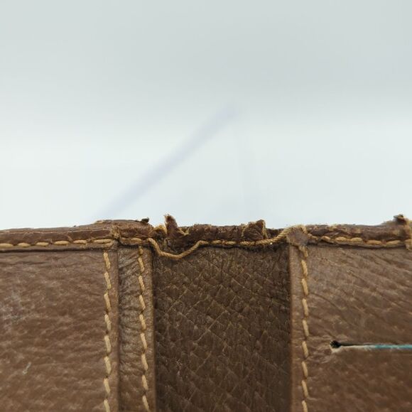 Gucci Brown and Tan Wallet - Picture 13 of 15